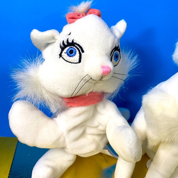 DISNEY STORE NWT VTG 90s ARISTOCATS COLLECTIBLE MARIE & DUCHESS BEAN BAG PLUSH - Picture 4 of 14